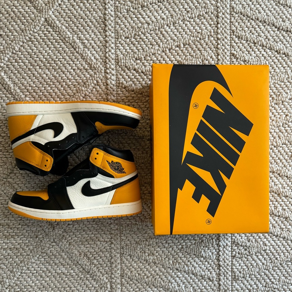 Size 10 - Jordan 1 Retro OG High Yellow Toe